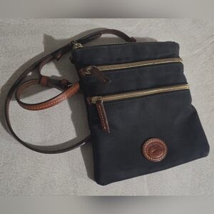 Dooney & Bourke Black/Broen Crossbody Bag